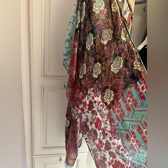 NWT Boutique Kimono Wrap Breezy Lightweight Gauze Boho Women’s One Size (M/L) - Picture 3 of 10